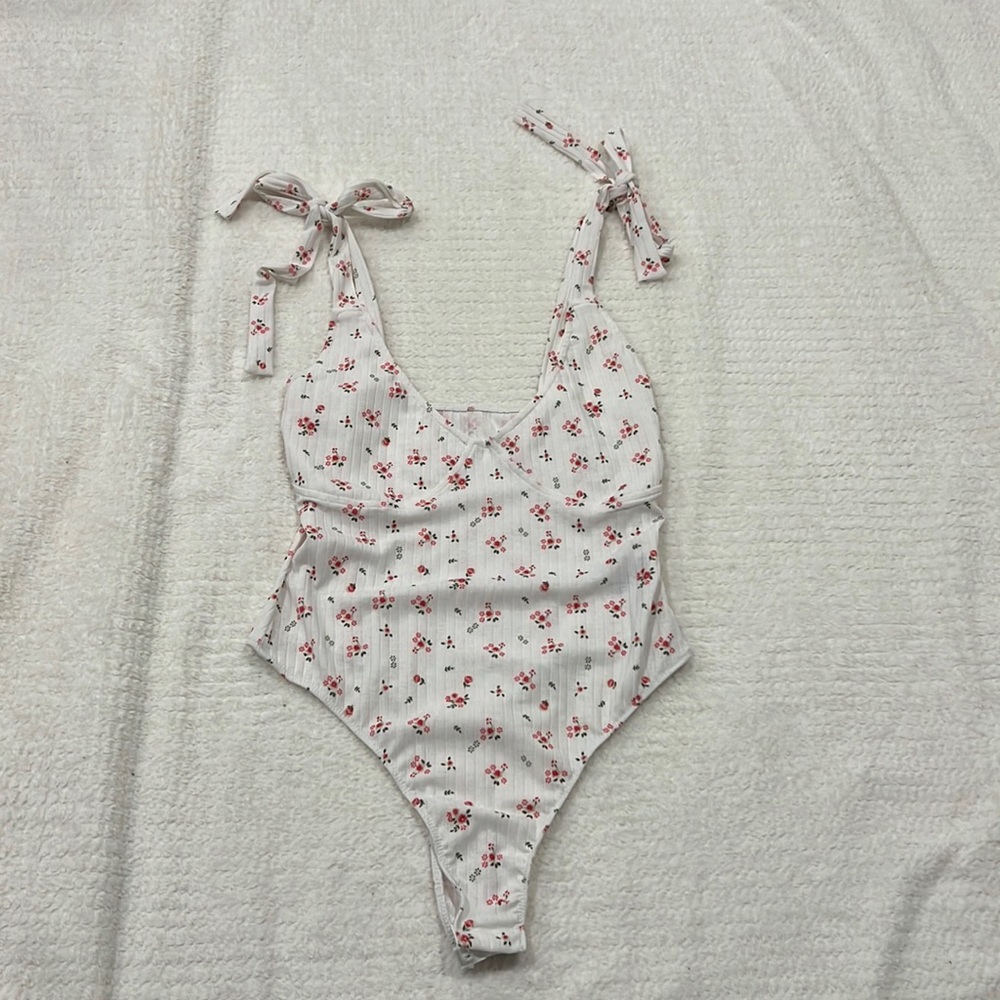 Floral body suit